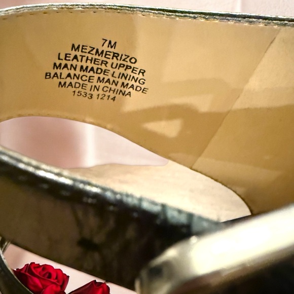 Nine West Mezmerizo black / silver  size 7 leather ankle strap heel pointed toe. - Picture 5 of 7